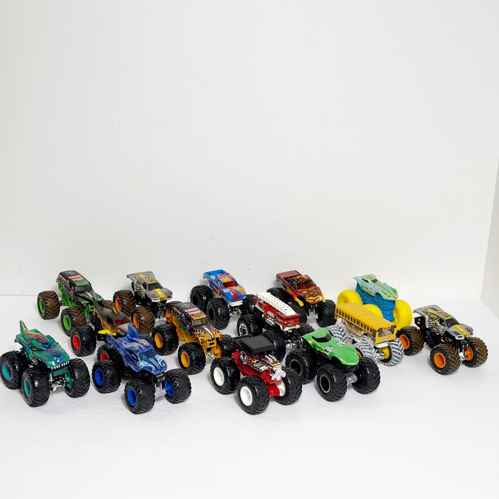 Hot Wheels Monster Jam Trucks Boys 1:64 Diecast Lot 14 Grave Digger
